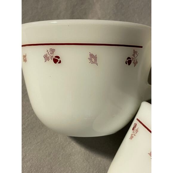 Vintage Corning 8oz. PYREX set/2 coffee tea mugs with burgundy rose design - Picture 9 of 9